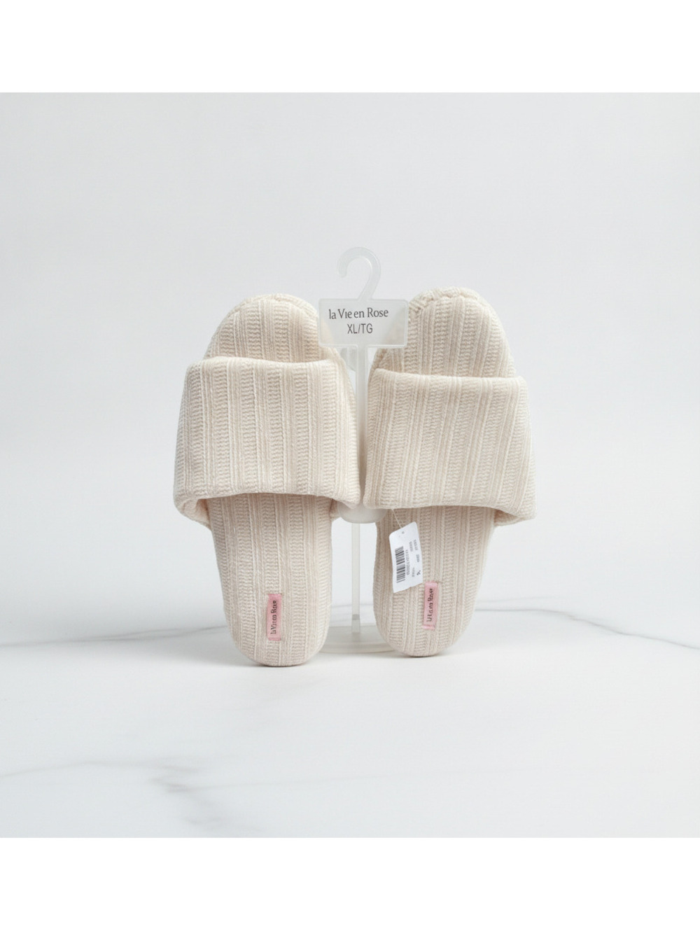 Women’s XL Slip-On Slippers – Brand New, Cozy and Comfortable Footwear NEW